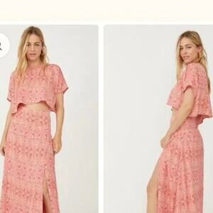 Free People Marion Pink‎ Printed Silky Crop Split Back Shirt Size 10 Floral